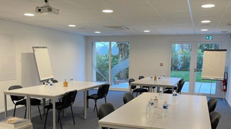 saison2-salle-seminaire.jpg