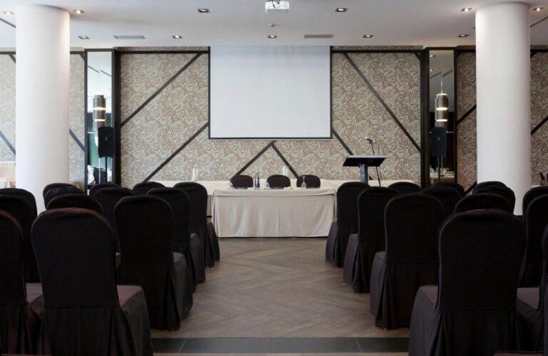 urh-zen-balagares-1lieu1salle-reunions.jpg