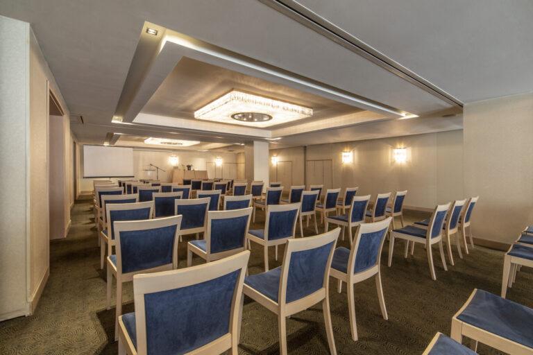 amalia-hotel-1lieu1salle-conferences.jpg