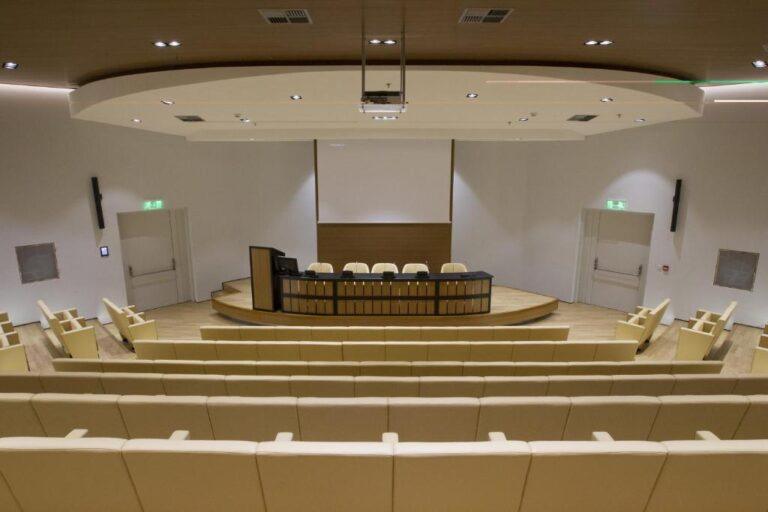 domotel-kastri-1lieu1salle-convention.jpg