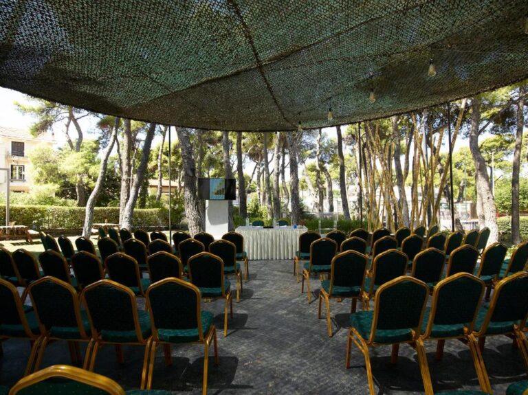 domotel-kastri-1lieu1salle-conventions.jpg