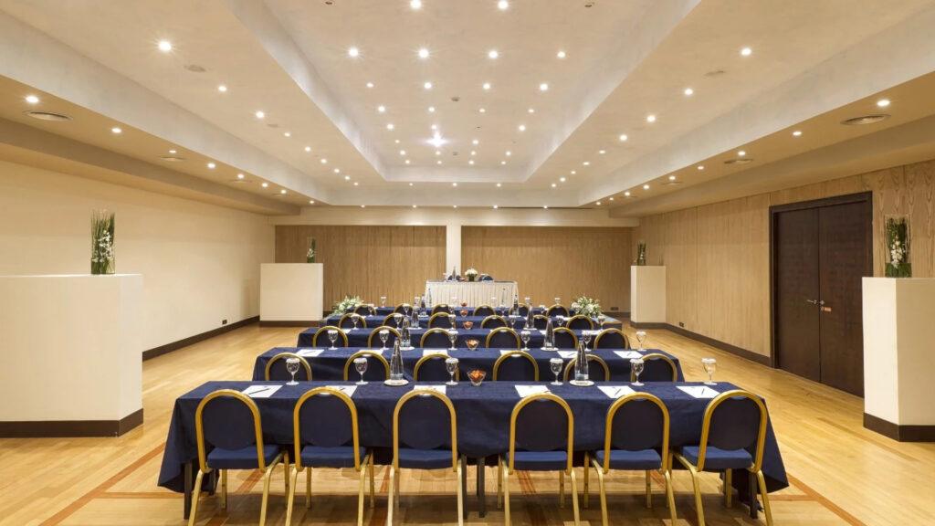 grand-resort-lagonissi-1lieu1salle-reunions.jpg