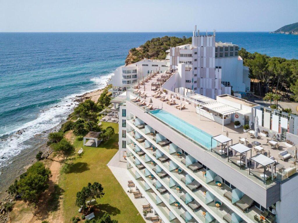 melia-ibiza-1lieu1salle-event.jpg