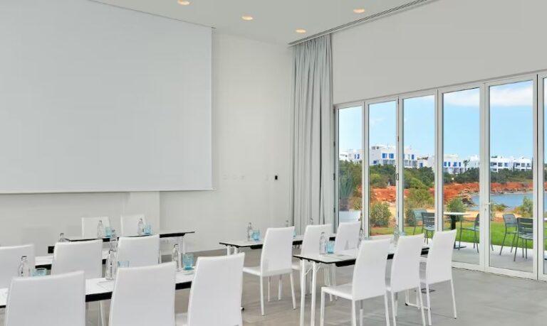 melia-ibiza-1lieu1salle-meeting.jpg