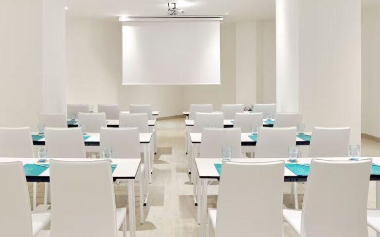 melia-ibiza-1lieu1salle-meetings.jpg