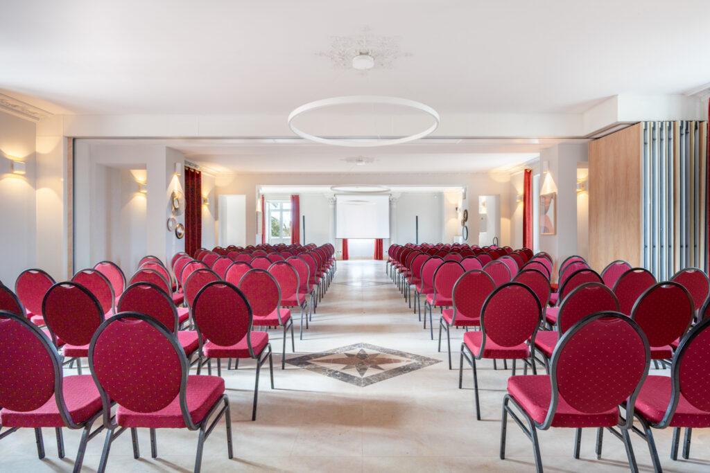 salle-etage-2-scaled-1.jpg