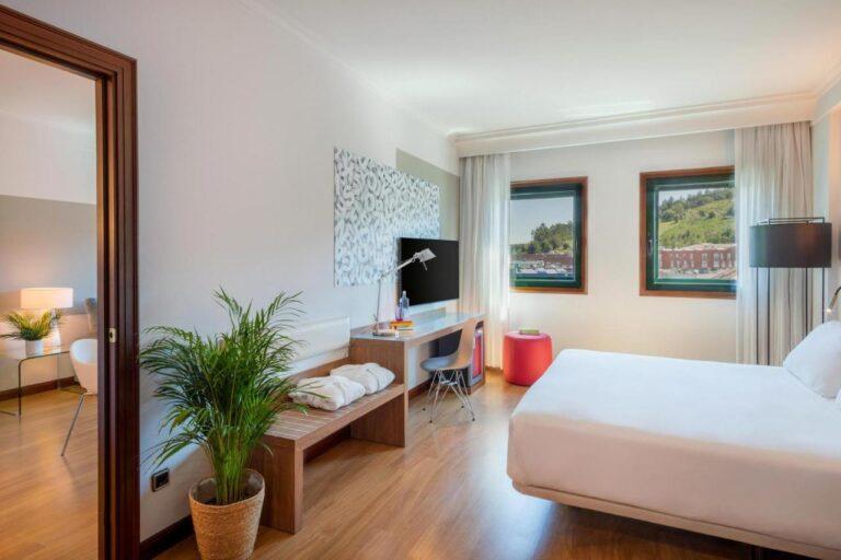 santiago-plaza-melia-1lieu1salle-events.jpg