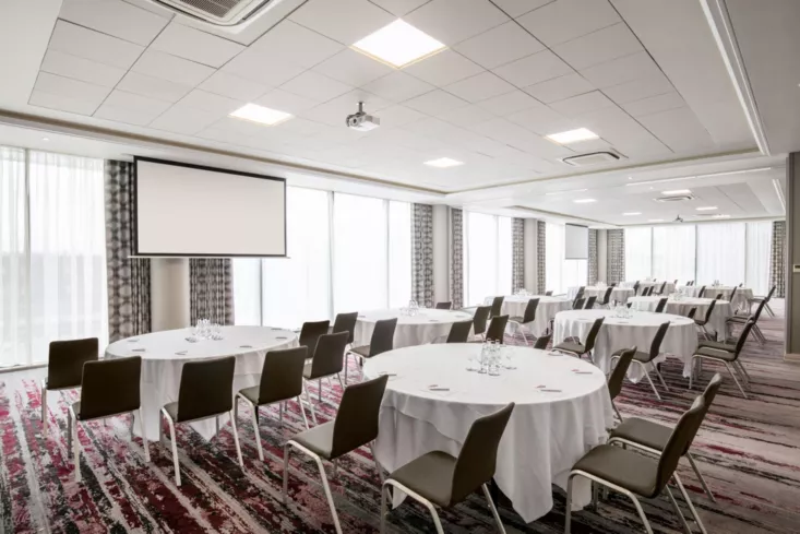 Crowne-Plaza-London-Docklands-SALLE-DE-REUNION-2-1LIEU1SALLE.webp