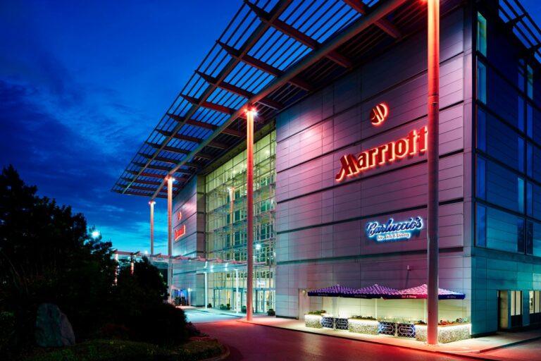 London-Heathrow-Marriott-Hotel-Exterieur-1lieu1salle.jpg