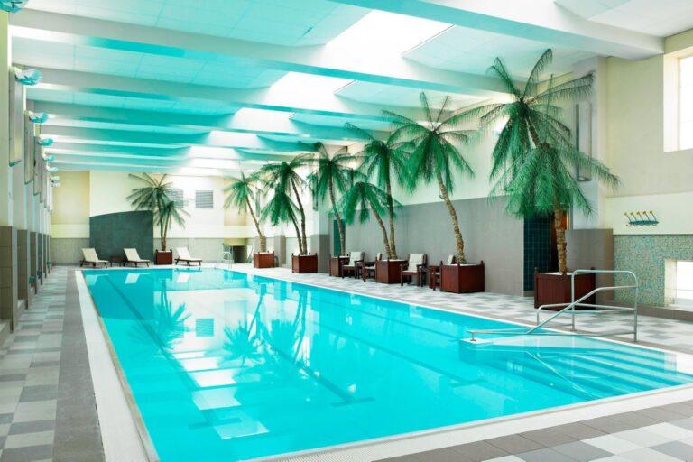 London-Marriott-Hotel-County-Hall-piscine-1lieu1salle.jpg
