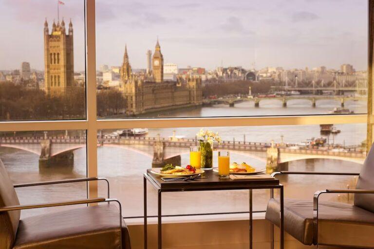 Vue-Park-Plaza-London-Riverbank-1lieu1salle.avif.jpg
