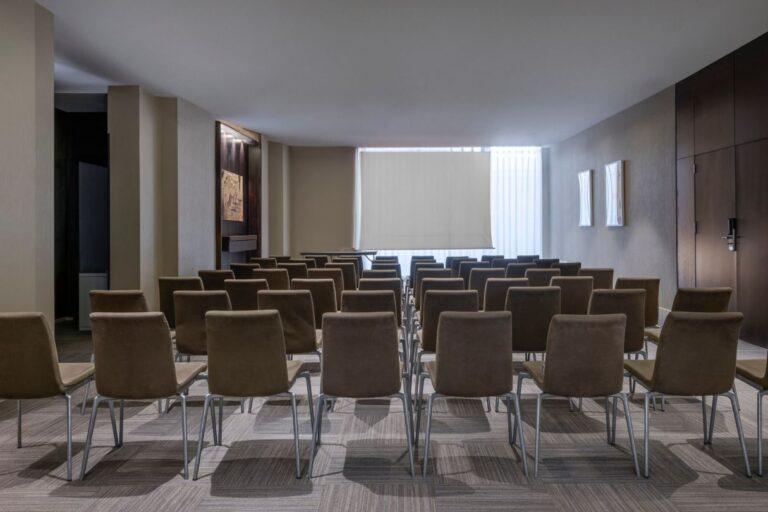 ac-valencia-1lieu1salle-meetings.jpg