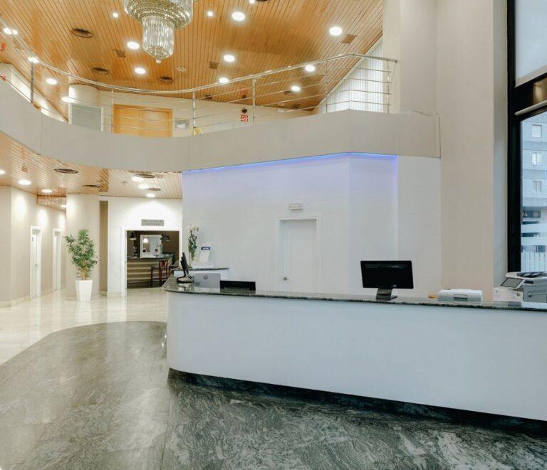 hesperia-vigo-1lieu1salle-evenement.jpg