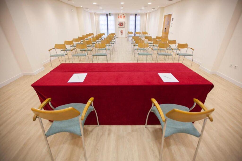 holiday-inn-express-valencia-ciencias-1lieu1salle-reunions.jpg