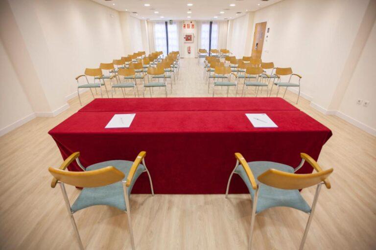 holiday-inn-express-valencia-ciencias-1lieu1salle-reunions.jpg