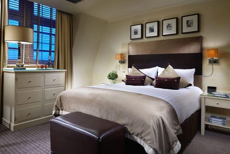london_bridge_bedroom_1_jack_hardy_2014-1lieu1salle.jpeg