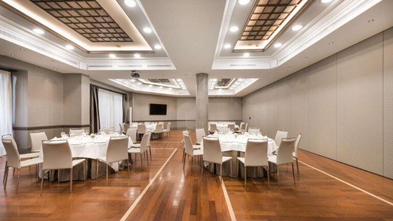 nh-collection-vigo-1lieu1salle-meetings.jpg