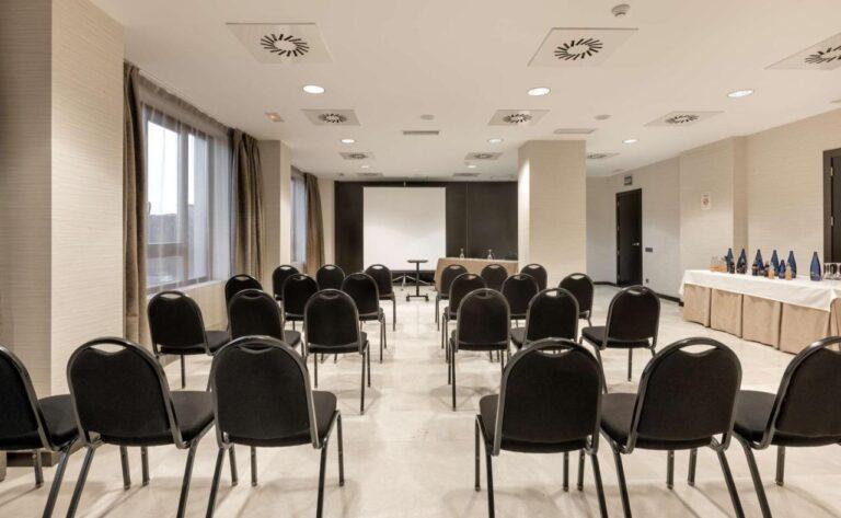 nh-valladolid-balago-1lieu1salle-conference.jpg