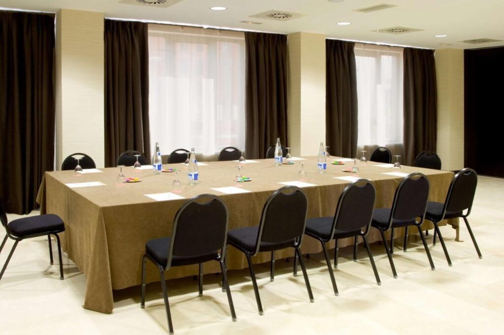 nh-valladolid-balago-1lieu1salle-conferences.jpg