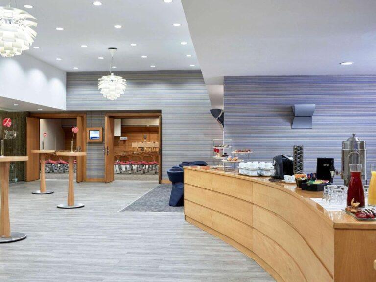 novotel-athenes-1lieu1salle-meetings.jpg