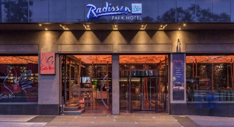 radisson-blu-park-athens-1lieu1salle-conference.jpg
