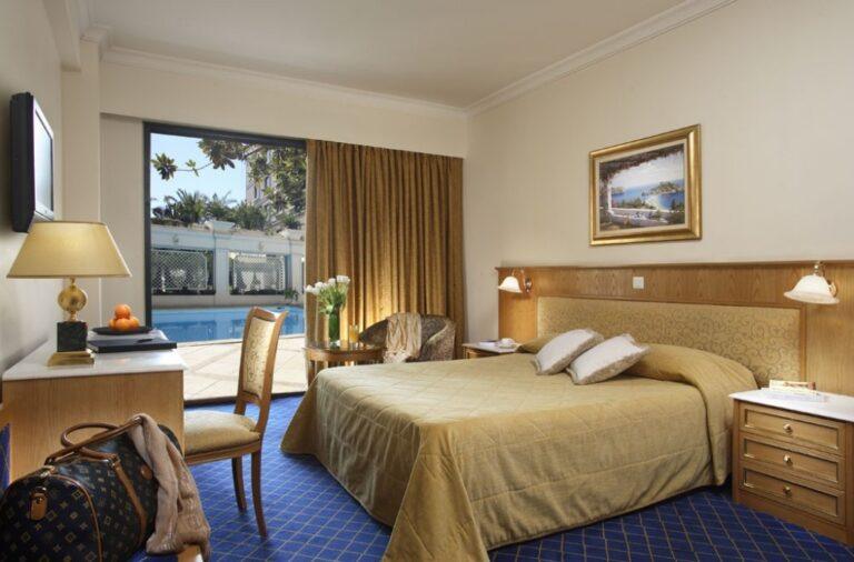 royal-olympic-hotel-1lieu1salle-conferences.jpg