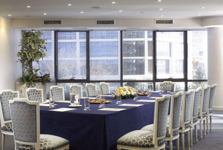 royal-olympic-hotel-1lieu1salle-meetings.jpg