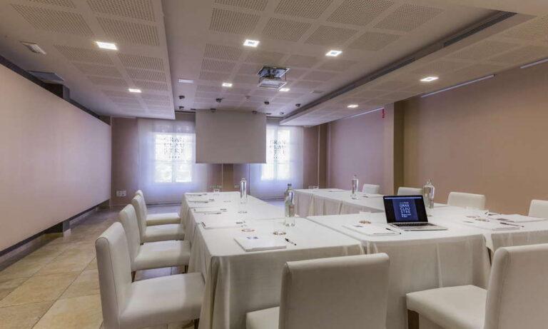 gran-claustre-1lieu1salle-meeting.jpg
