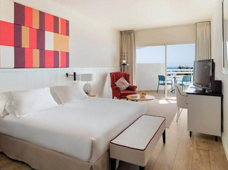 h10-estepona-palace-1lieu1salle-meetings.jpg