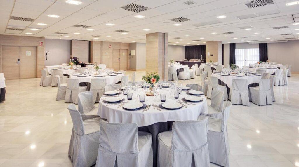 sercotel-amistad-murcia-1lieu1salle-reunion.jpg