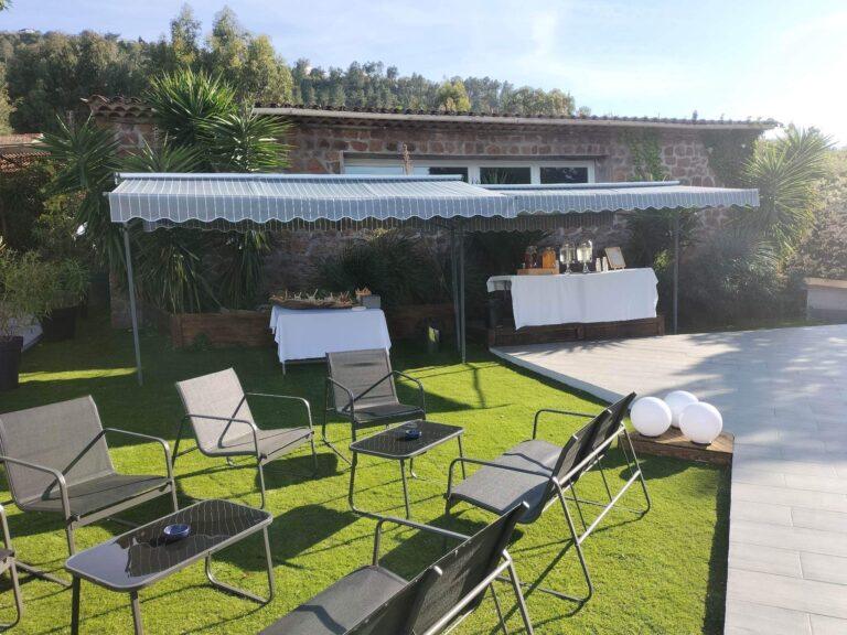Aperitif-cote-salon-de-jardin.jpeg