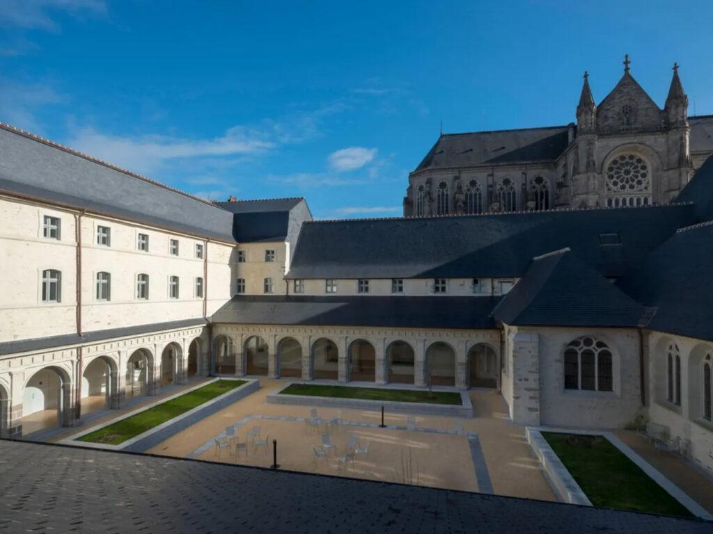 Couvent-Jacobins-4-1Lieu1Salle.jpg