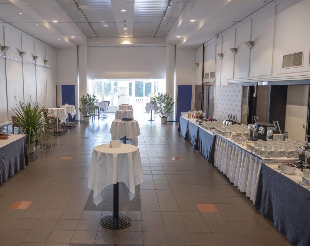 Foyer-3.jpg