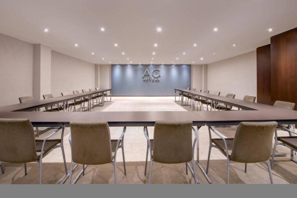 ac-hotel-tarragona-1lieu1salle-congres.jpg