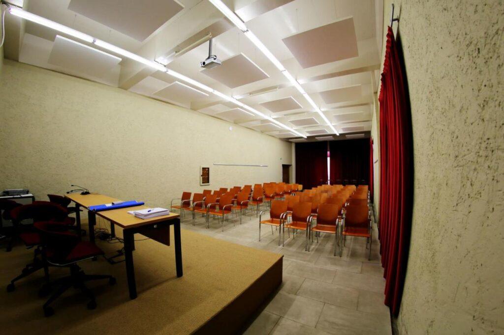 hostatgeria-poblet-1lieu1salle-seminaires.jpg