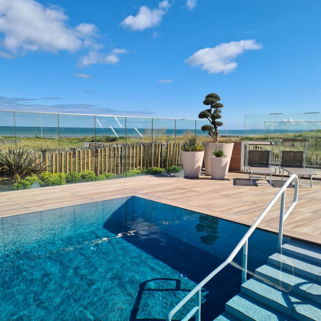 photo-nouvelle-piscine-ext-scaled-1.jpg