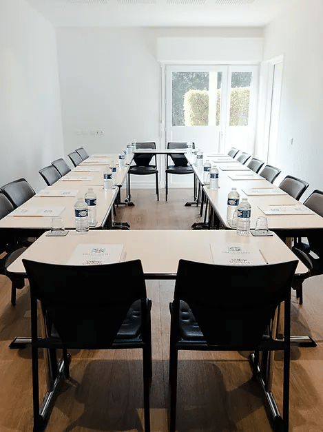 sweet-home-cabourg-1lieu1salle-seminaire.png