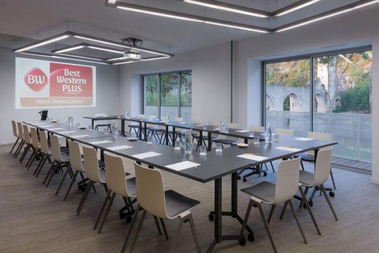 best-western-divona-cahors-centre-1lieu1salle-reunion.jpg