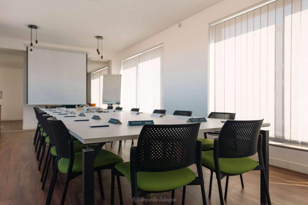 campanile-aubagne-1lieu1salle-evenement.jpg