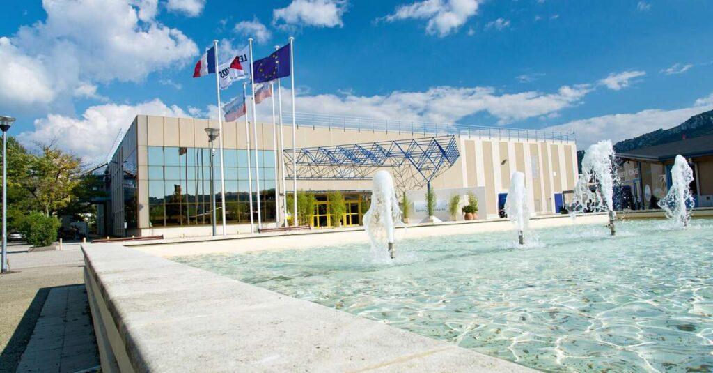 centre-congres-agora-1lieu1salle-event.jpg