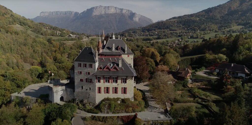 chateau-menthon-bernard-1lieu1salle-event.jpg