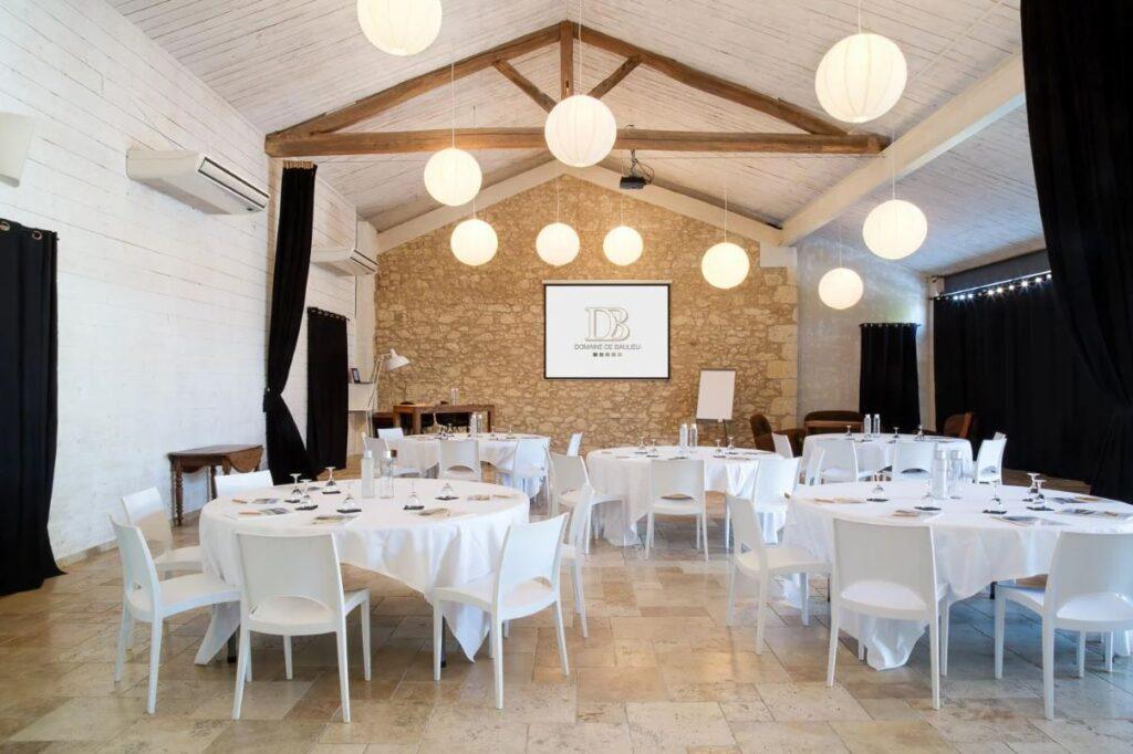 domaine-baulieu-auch-1lieu1salle-conferences.jpg
