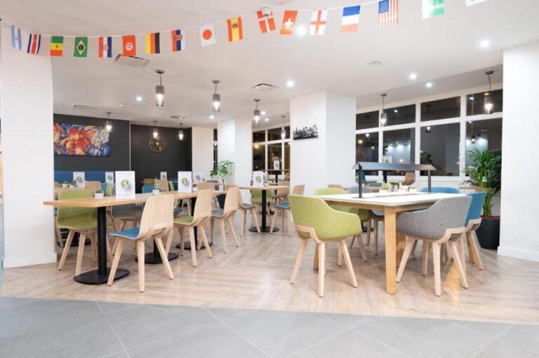 holiday-inn-calais-1lieu1salle-meetings.jpg