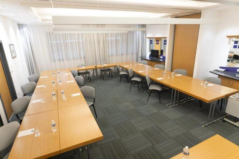 holiday-inn-express-arras-1lieu1salle-evenement.jpg