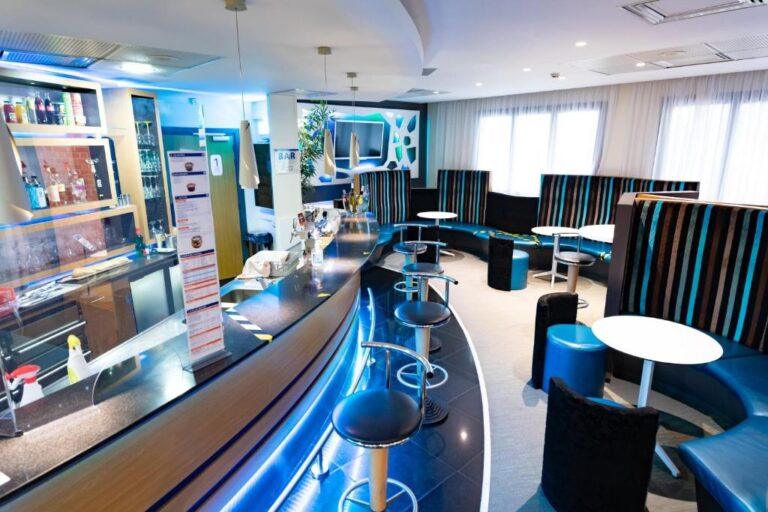 holiday-inn-express-arras-1lieu1salle-evenements.jpg