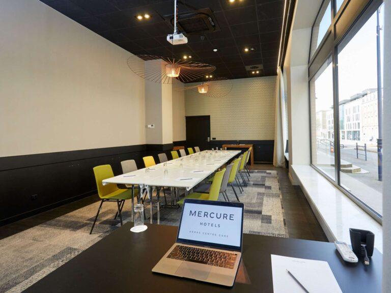 mercure-arras-centre-1lieu1salle-seminaires.jpg