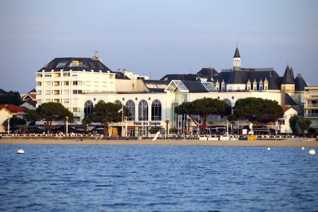 palais-congres-arcachon-1lieu1salle-event.jpg