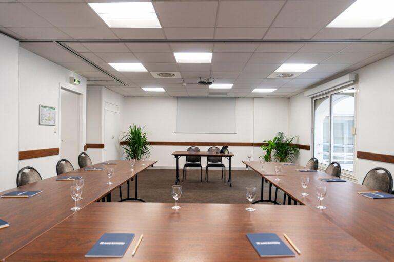 palais-congres-arcachon-1lieu1salle-meetings.jpg