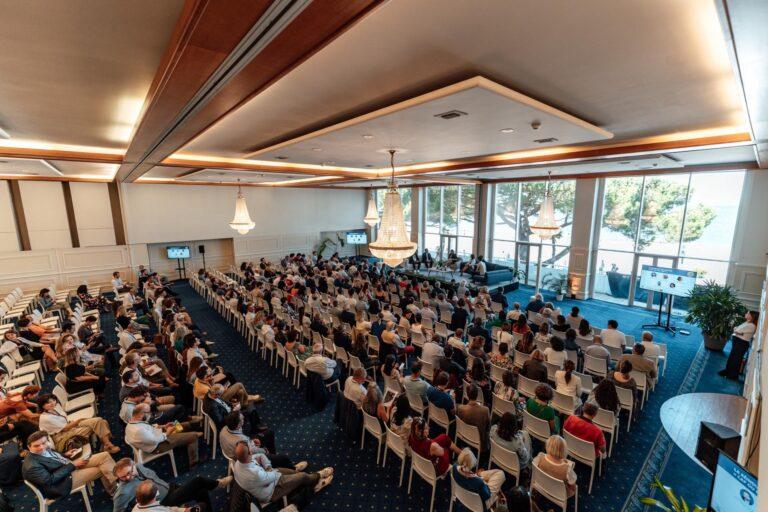 palais-congres-arcachon-1lieu1salle-seminaire.jpg
