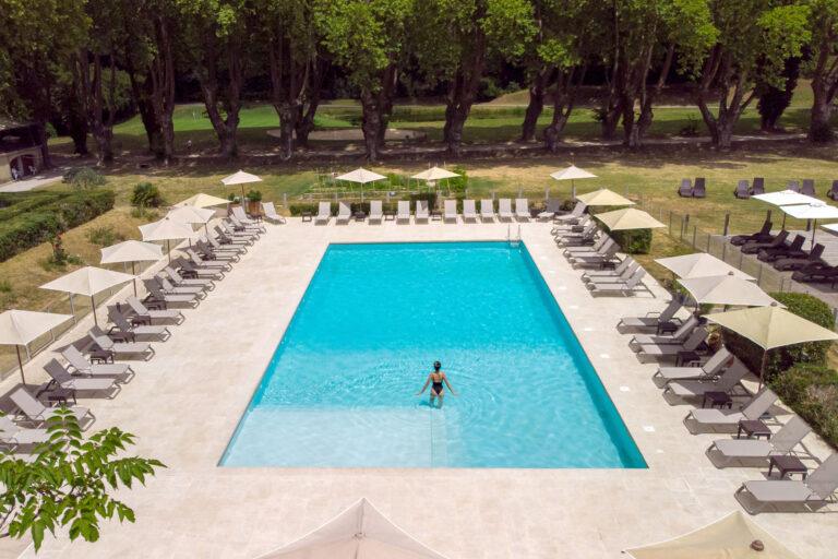 01-Moulin-de-Vernegues-Piscine.jpg